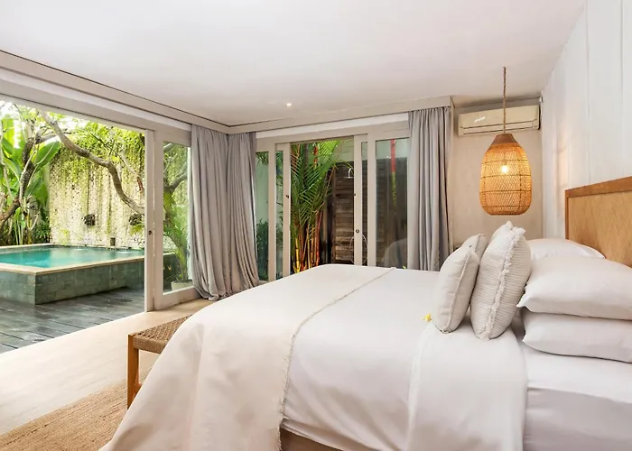 Santhira 3br Pool Near Eat Street Villa Seminyak (Bali)
