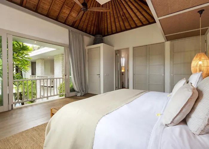 Villa Santhira 3br Pool Near Eat Street