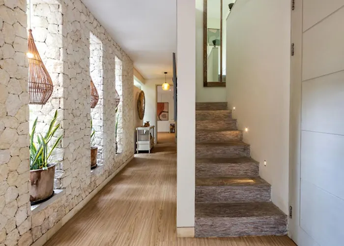 Santhira 3br Pool Near Eat Street Villa Seminyak (Bali)