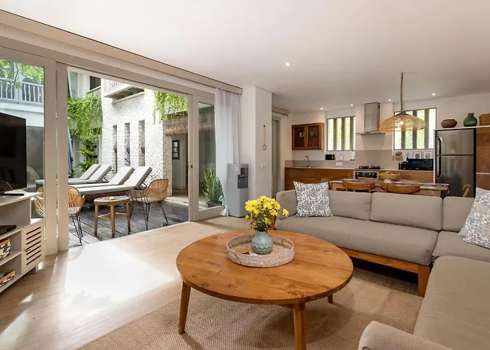 Santhira 3br Pool Near Eat Street *