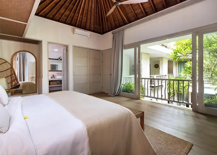 Santhira 3br Pool Near Eat Street Villa