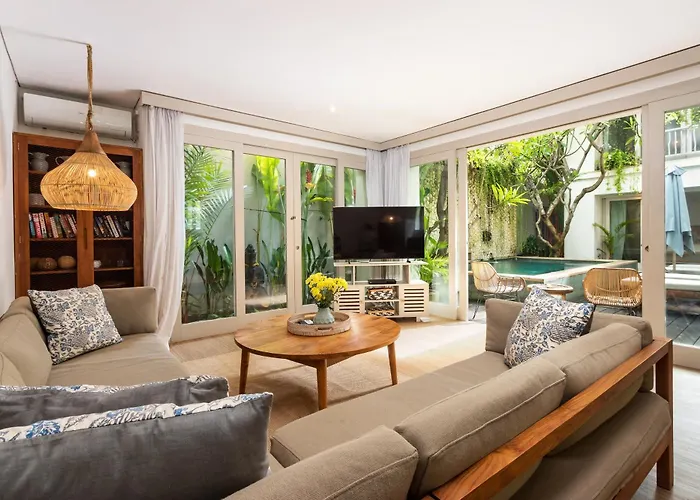 Villa Santhira 3br Pool Near Eat Street Seminyak (Bali)