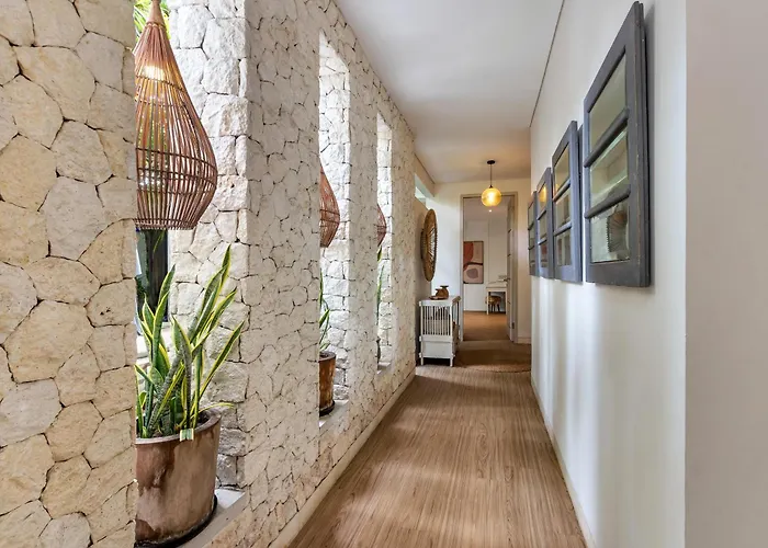 Santhira 3br Pool Near Eat Street Villa *