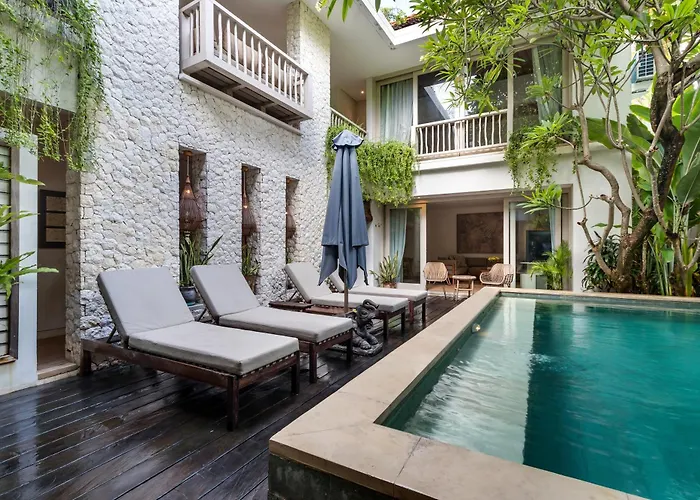 Santhira 3br Pool Near Eat Street Villa *